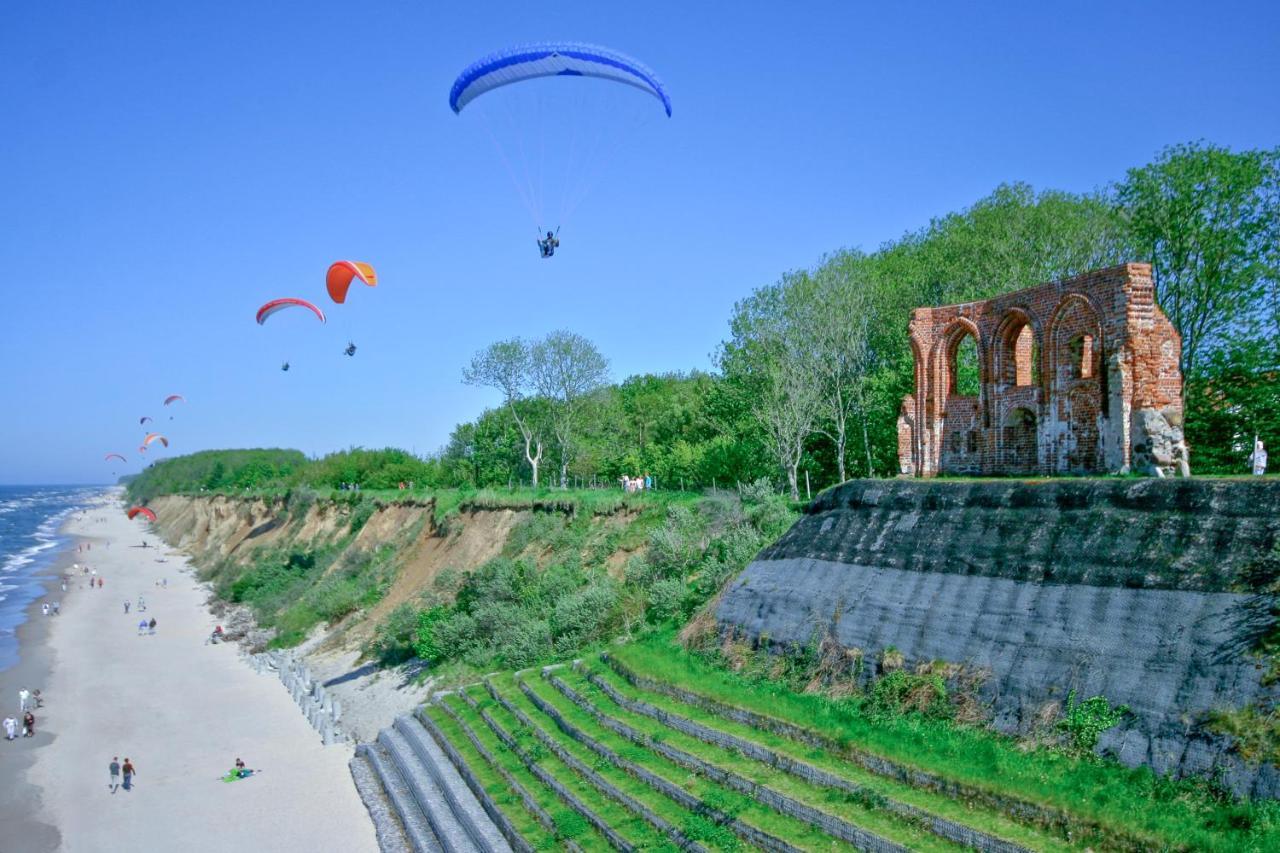 Domki Letniskowe Blue Sky 1 เรวัล ภายนอก รูปภาพ